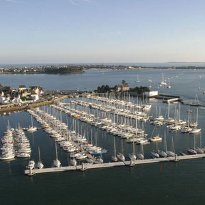 píer flutuante / de atracação / para marina / para porto