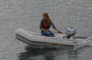 barco inflável com motor de popa 1
