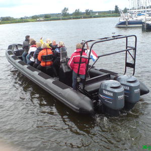 barco de turismo