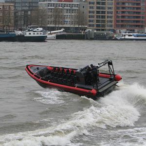 barco profissional barco de turismo 1