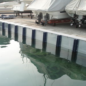 defensa para marina