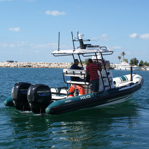 barco profissional barco-patrulha / com motor de popa / barco inflável semirrígido