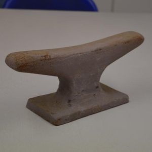 cunho de amarração para píer