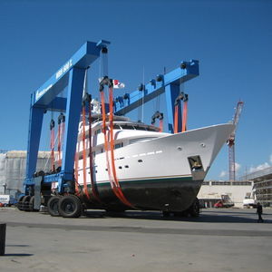 travel lift controlado remotamente 1