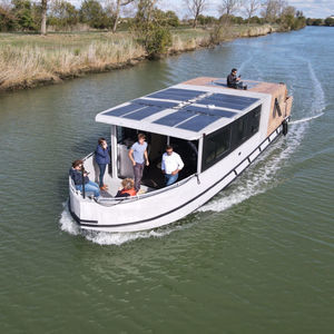 barco para transporte de tripulação