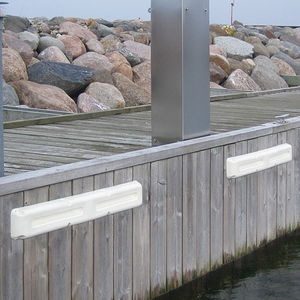 defensa para marina