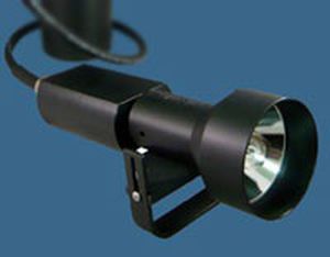 lanterna de mergulho com descarga HID 1