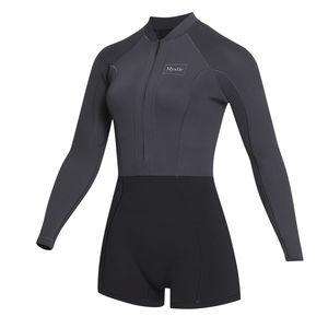 roupa completa de neoprene para esportes aquáticos