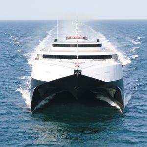 ferry para transporte de veículos catamarã 1