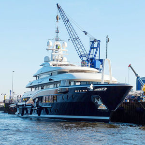 mega-iate de cruzeiro