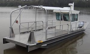 barco profissional barcaça de trabalho