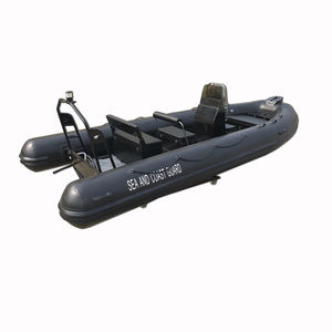 barco inflável com motor de popa 1