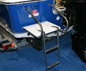 escada para barco / telescópica / retrátil / de banhos