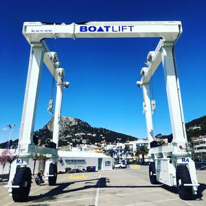 travel lift controlado remotamente 1