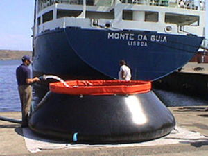 tanque de hidrocarbonetos / de armazenamento temporário / autoportante