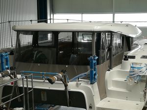 fechamento de cockpit para barcos a motor