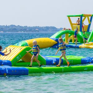 equipamento de diversão aquática trave de equilíbrio / inflável
