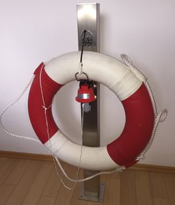suporte para boia salva-vidas tipo ferradura 1