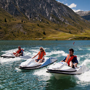 go-kart aquático elétrico