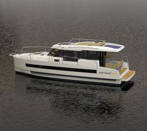 lancha Express Cruiser com motor de centro / em cabine fechada / 6 camas