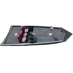 bass boat com motor de popa