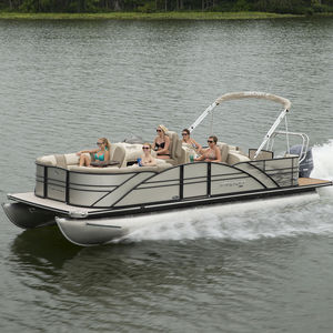 pontoon boat com motor de popa