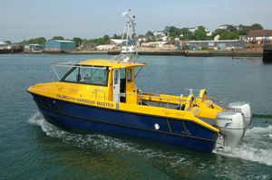 barco profissional barco-patrulha 1