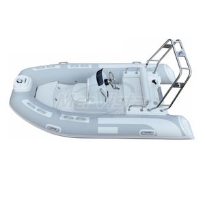 barco inflável de casco rígido (RIB) 1