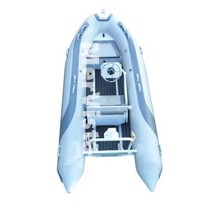 barco inflável com motor de popa 1
