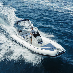 barco inflável semirrígido