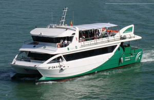 ferry de passageiros catamarã