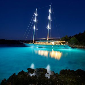 iluminação subaquática para barco