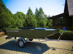jon boat com motor de popa 1