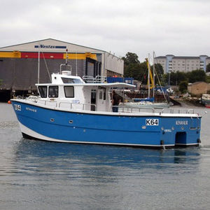 barco profissional barco de pesca profissional