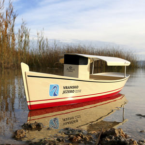 barco de passageiros elétrico a energia solar