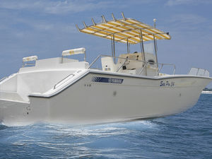 barco-patrulha / com motor de popa