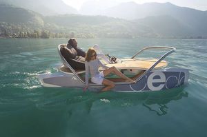 barco a pedais de 4 lugares