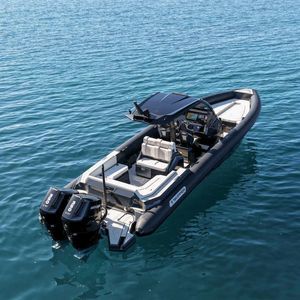 barco inflável de casco rígido (RIB)