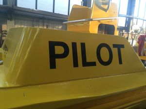 barco para transporte de pilotos