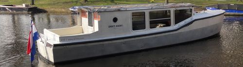 Lancha Cabin Cruiser com motor de centro - ARVIRO 10 - Arviro B.V. - eletrossolar / rebocável