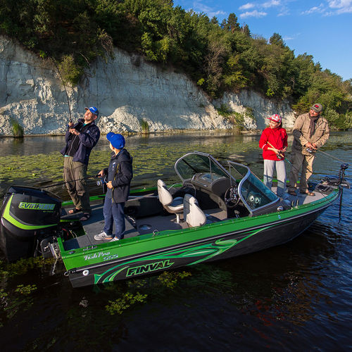 Bass boat com motor de popa - 555 FISHPRO - BoatLab LLC - com console dupla / de pesca esportiva / em alumínio