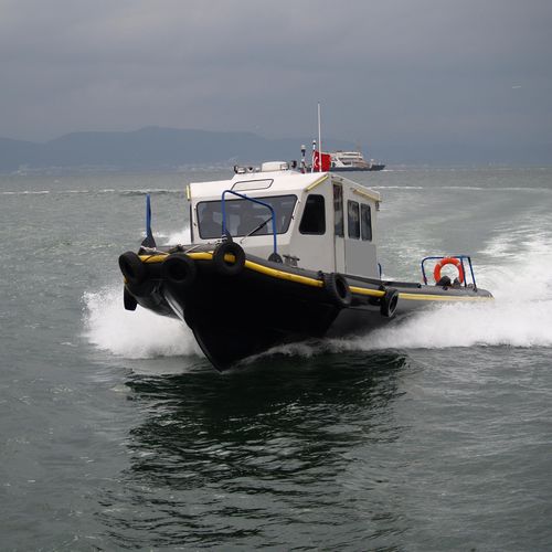 Barco profissional barco para aquicultura - akuakare - com motor de centro / em PEAD