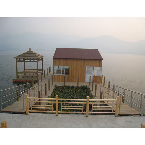 Restaurante flutuante - Shanghai Qihua Waterborne Engineering Construction Co., Ltd