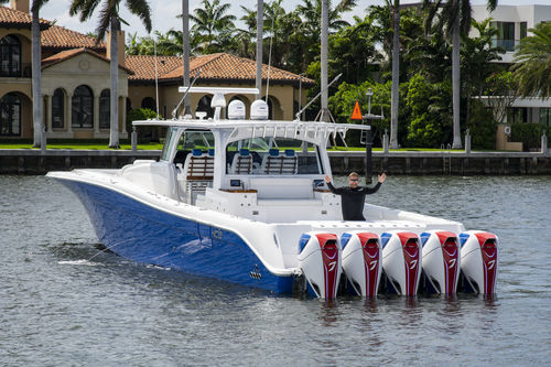 Iate a motor de cruzeiro - 65' ESTRELLA - HCB Yachts - de pesca esportiva / com hard-top / open