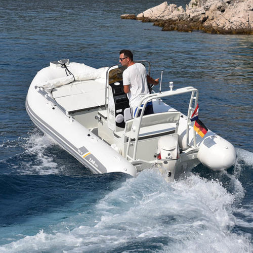 Barco inflável com motor de popa - 16 DL - MS Marine GmbH - de casco rígido (RIB) / open / com console central