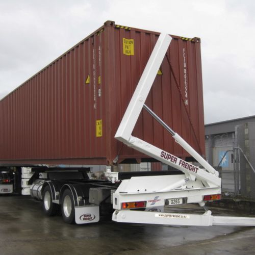 Carreta porta-contêineres - TRILIFTER  - SWINGLIFT - para terminal portuário / hidráulica / de carregamento lateral