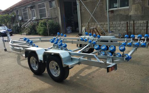 Carreta rodoviária - 8.5m - qingdao sk marine & equipments - para movimentação de cargas pesadas / para barco