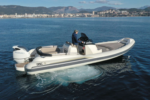 Barco inflável com motor de popa - B.1 - BSC COLZANI srl - semirrígido / com console central / open