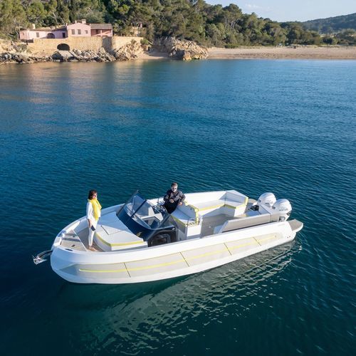 Lancha Day Cruiser elétrica - 800 ECO - Zephyr boats  - com motor de popa / bimotor / open