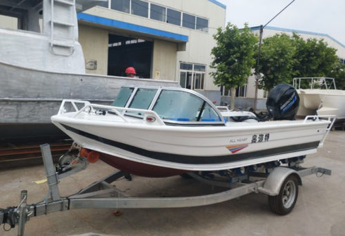 Bote com motor de popa - RAMBLER 500 - Qingdao Allheart Marine Co., Ltd. - open / com console dupla / de pesca esportiva